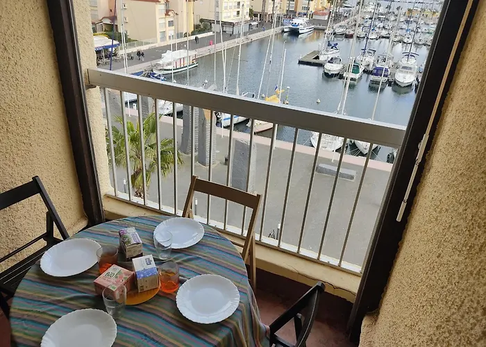 Gruissan: T2 Cabine, Piscine, Parking, Centre, 4/5 Pers, Petit Budget - Fr-1-796-3 Gruissan