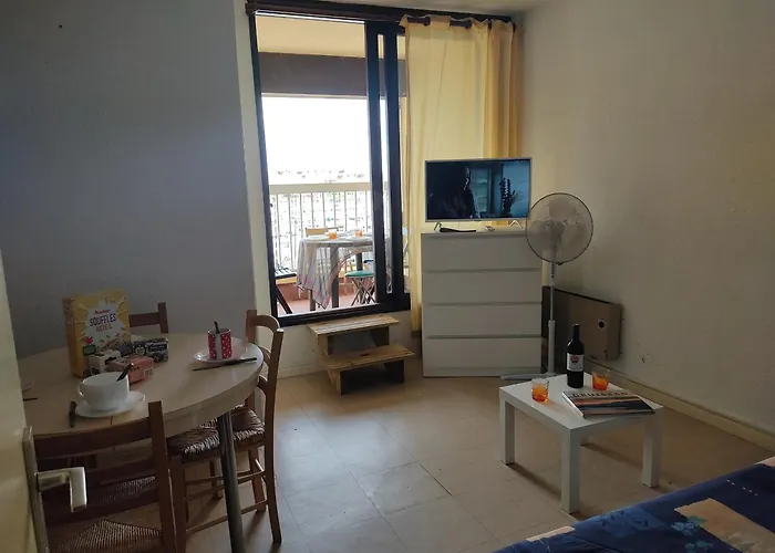 Gruissan: T2 Cabine, Piscine, Parking, Centre, 4/5 Pers, Petit Budget - Fr-1-796-3 *
